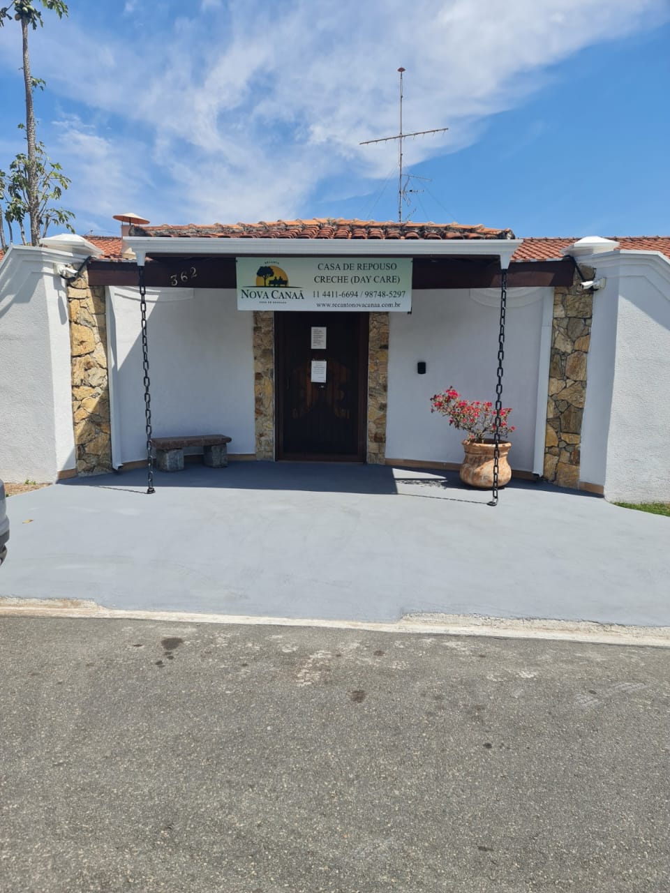 Fachada do Recanto Nova Canaã